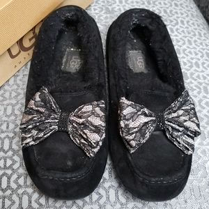 COPY - Ugg moccasins